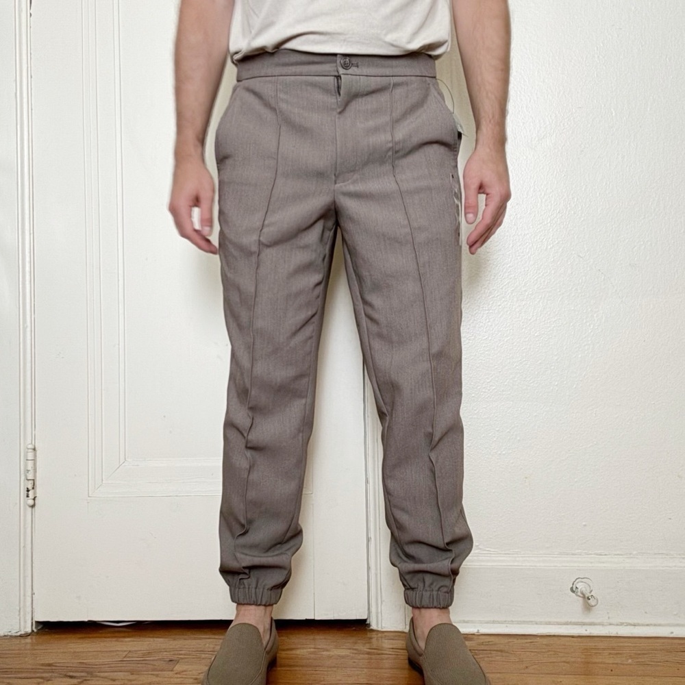 Alfani Men's Regular Fit Pleated Joggers Taupe Brown Size Small New